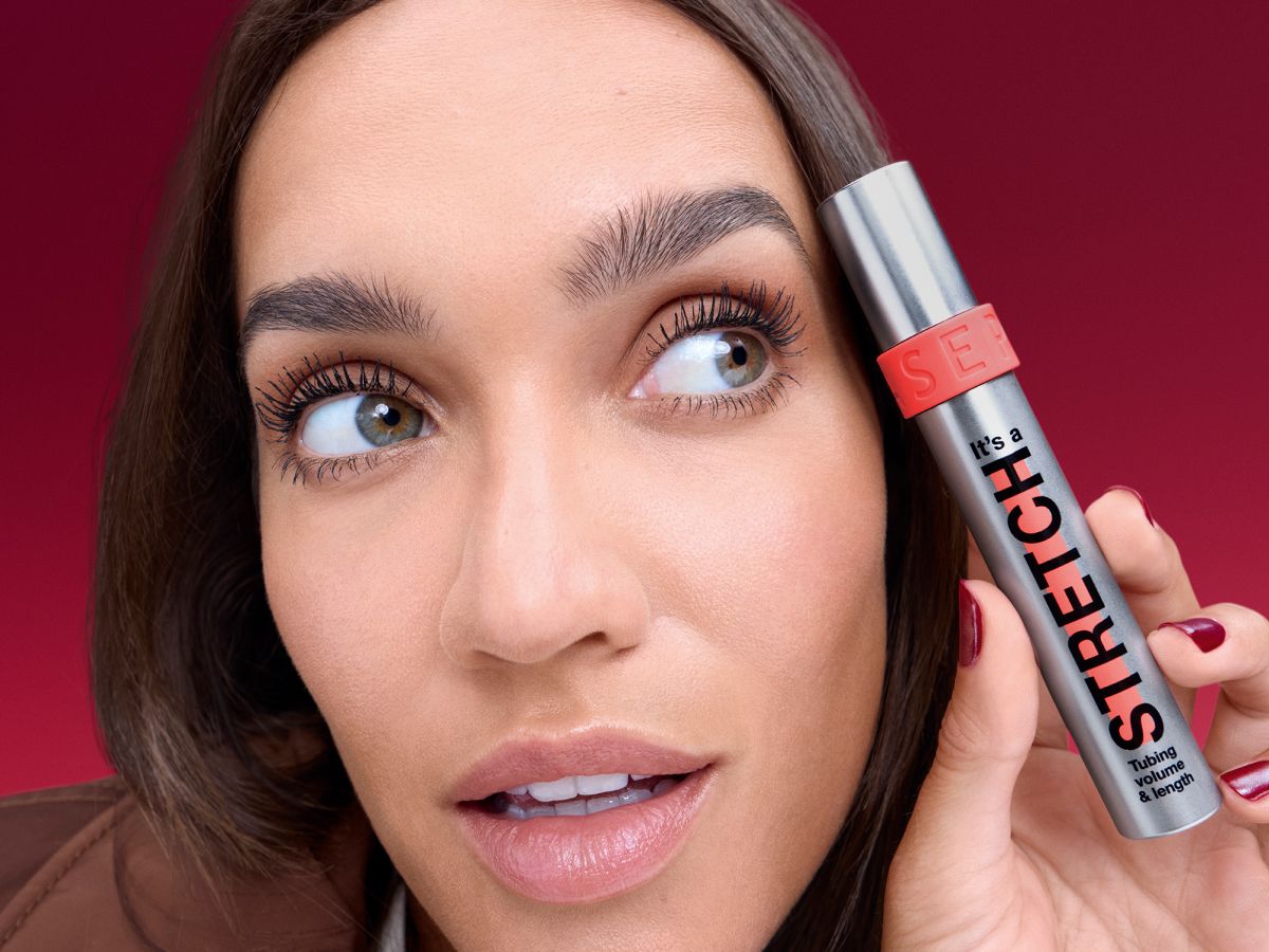 NEW IT’S A STRETCH MASCARA
